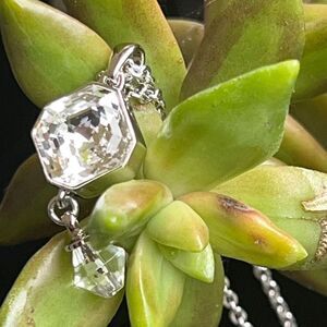 Spotlight Necklace Silver Asscher Cut
